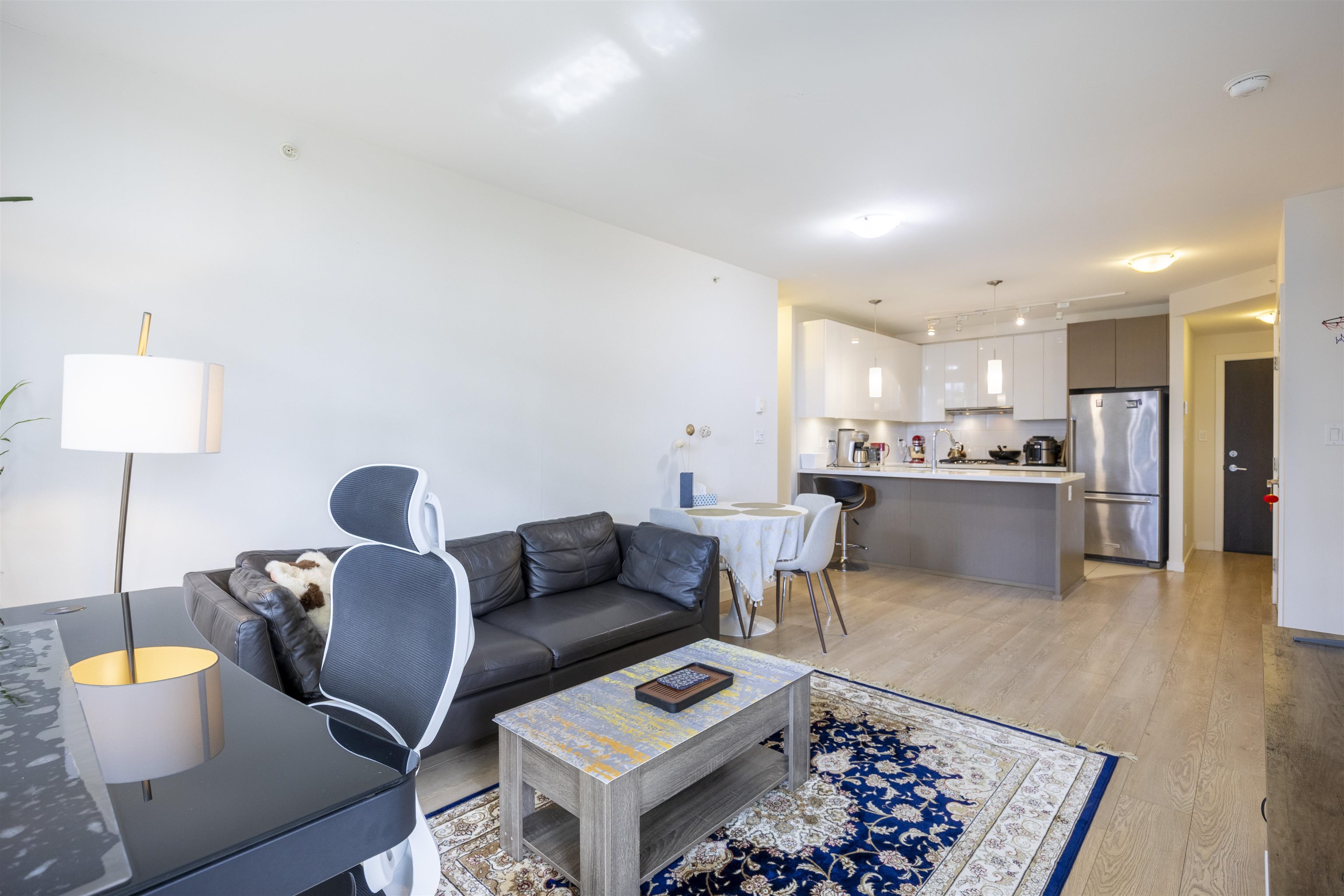 3080 Lincoln Avenue 605