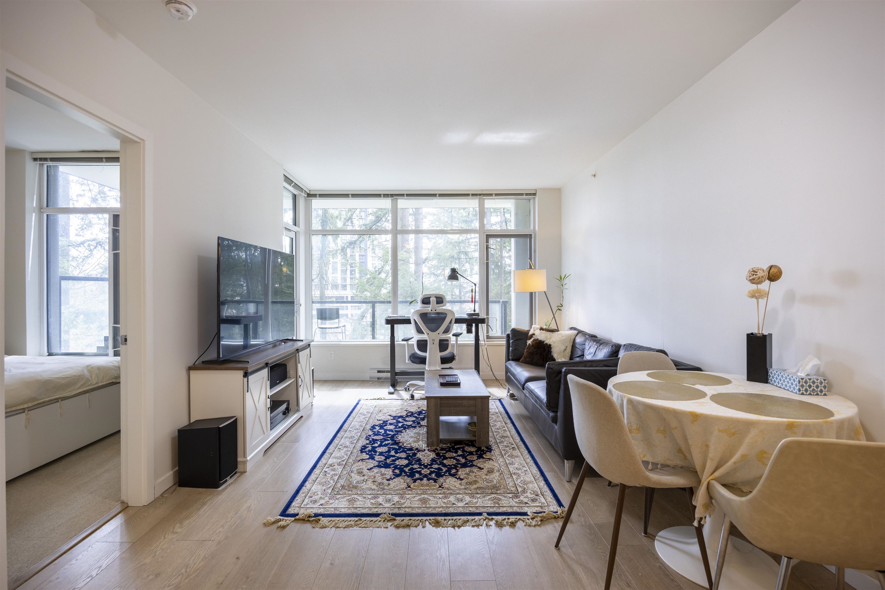 3080 Lincoln Avenue 605