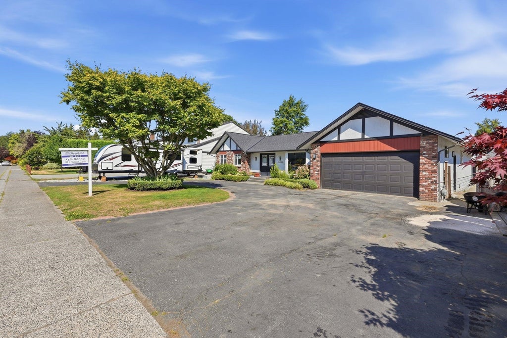 Photo of 26959 33 Avenue, Langley, BC V4W 3G5 (MLS # R3155670)