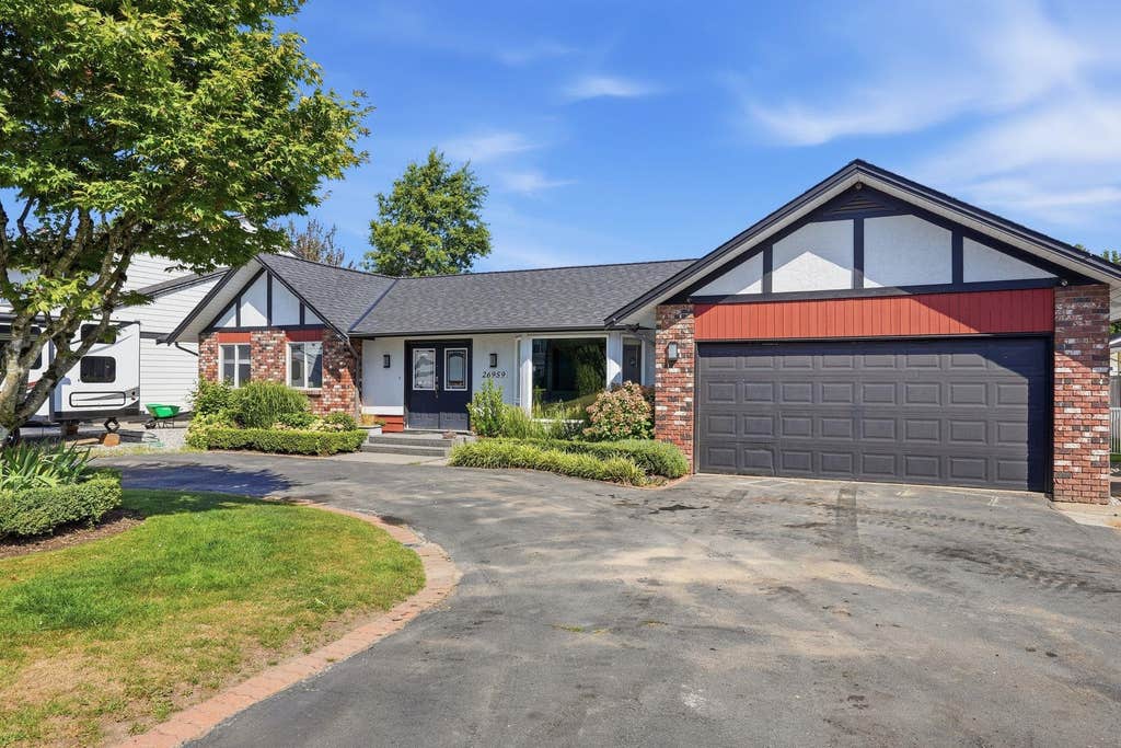 Photo of 26959 33 Avenue, Langley, BC V4W 3G5 (MLS # R3155670)
