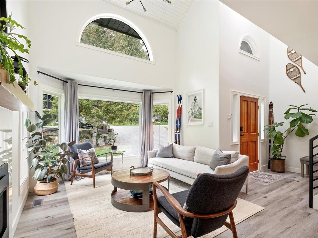 listing image 1104426456441587660