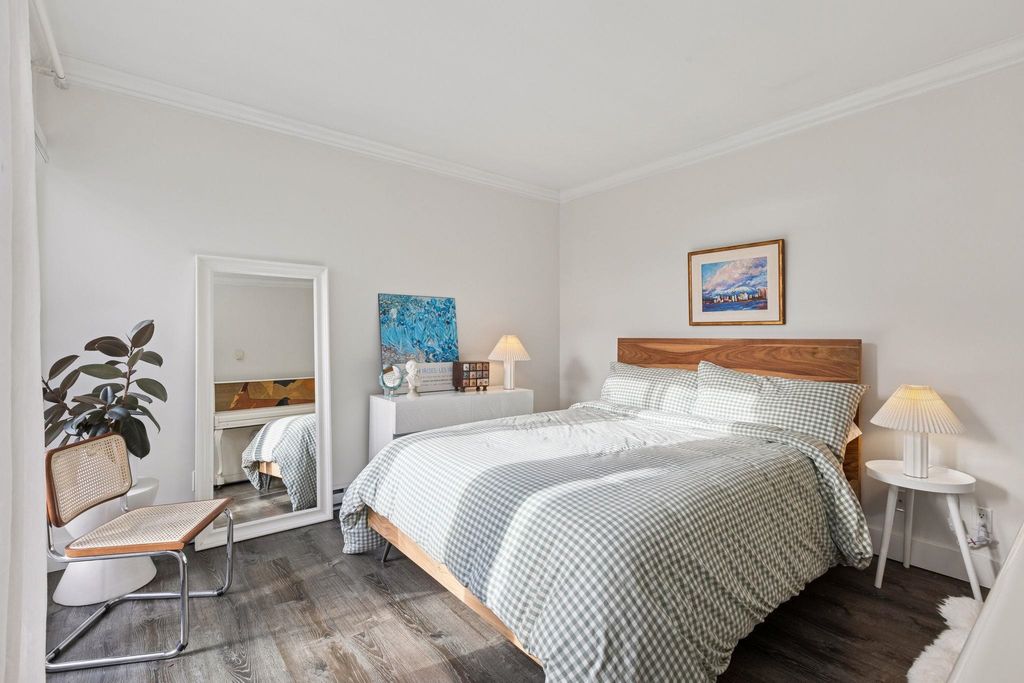 listing image 1103537366382367649