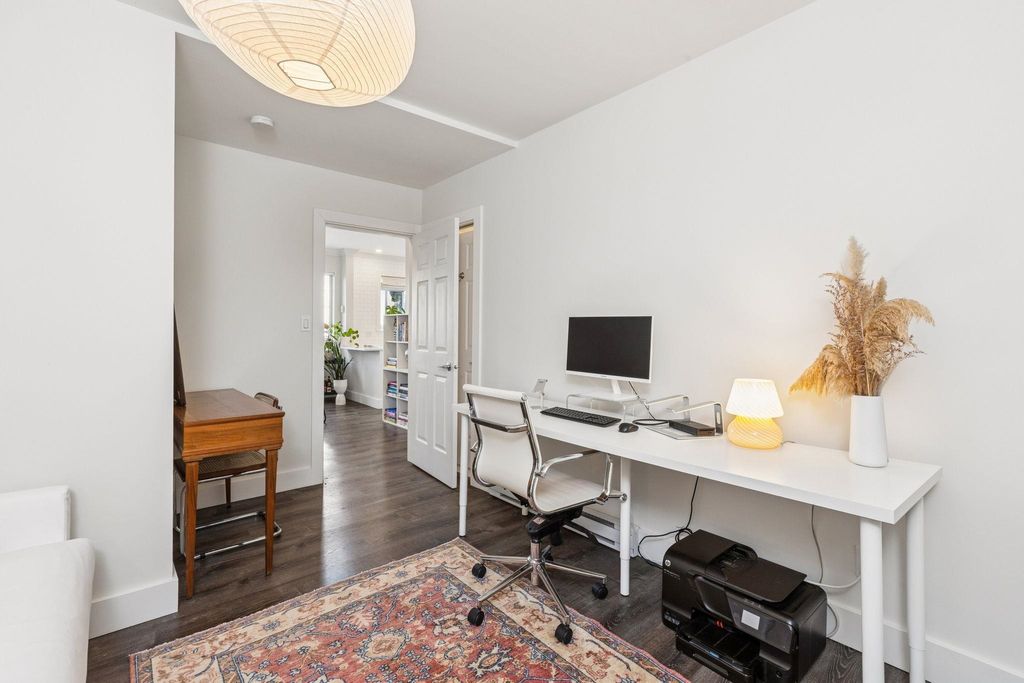 listing image 1105992994897653255