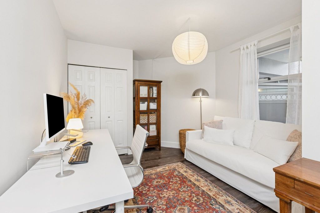 listing image 1109740008563445779