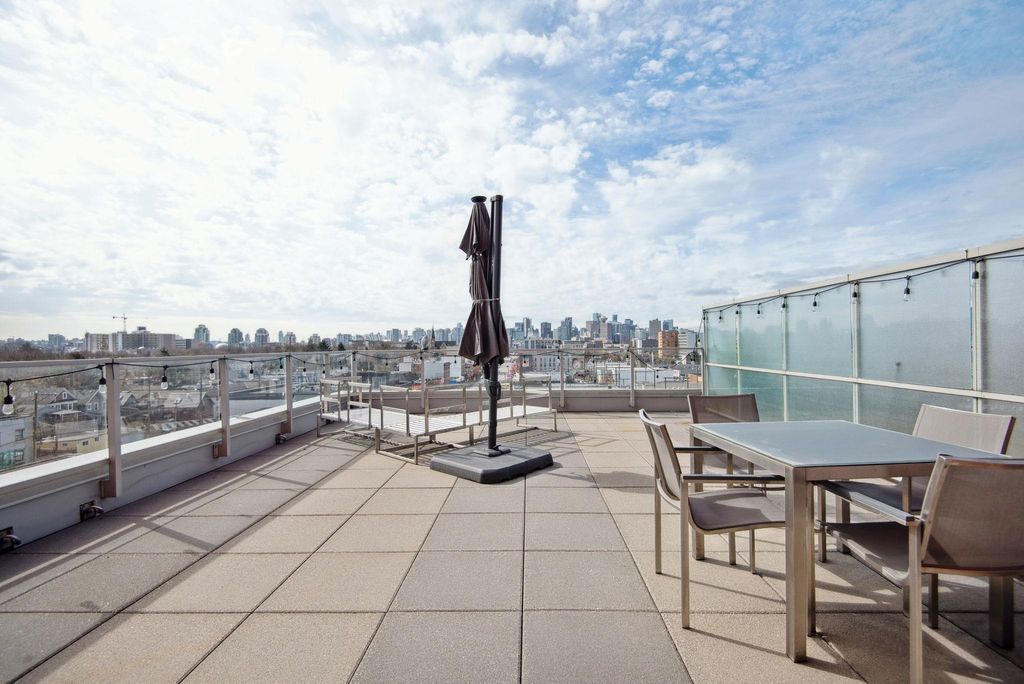 listing image 1108057340029583035