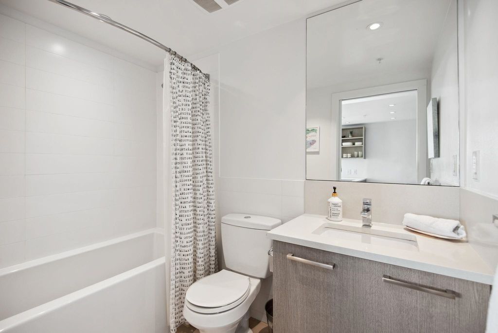 listing image 1105433357220887972