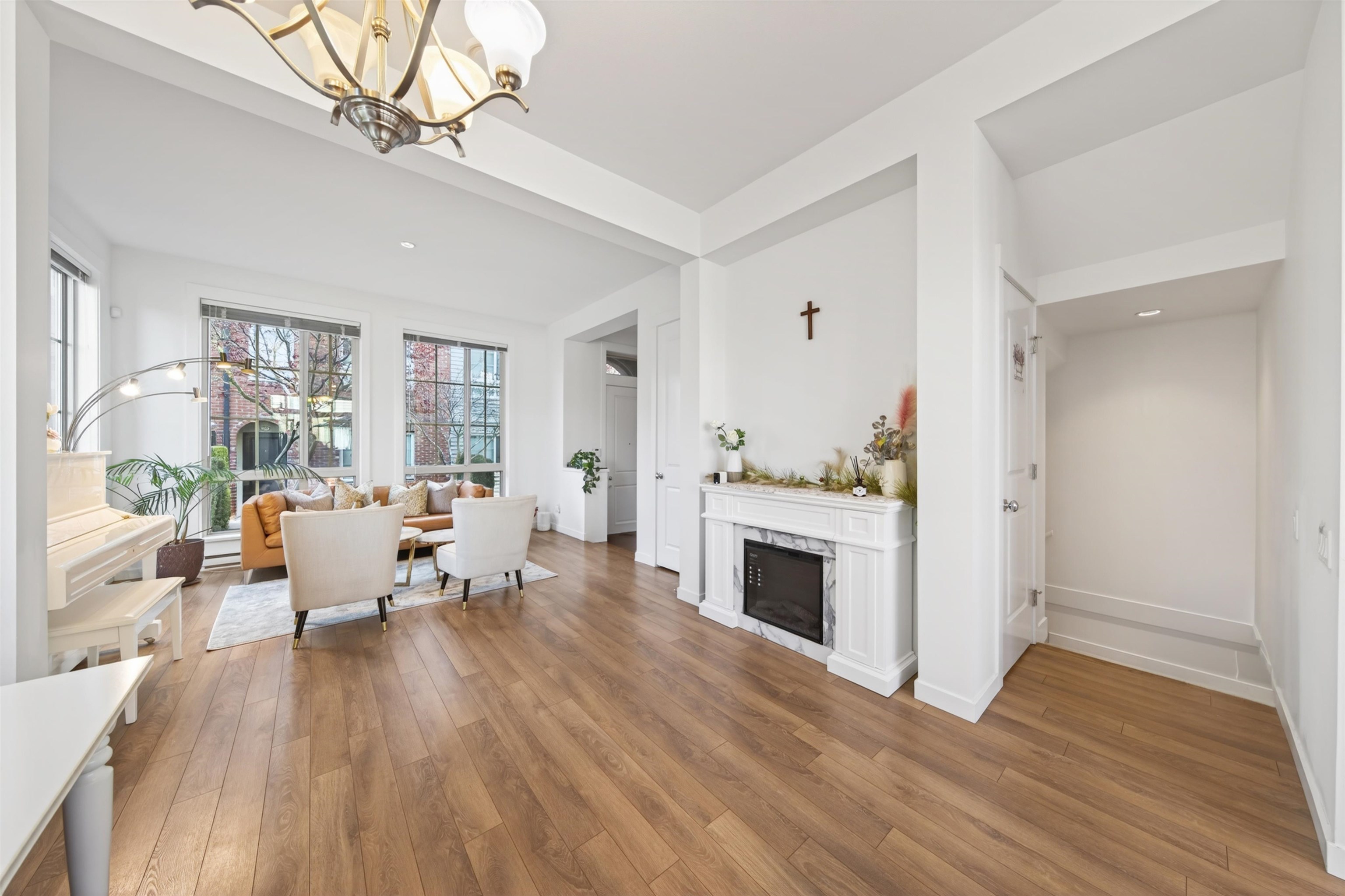 16260 23a Avenue 27