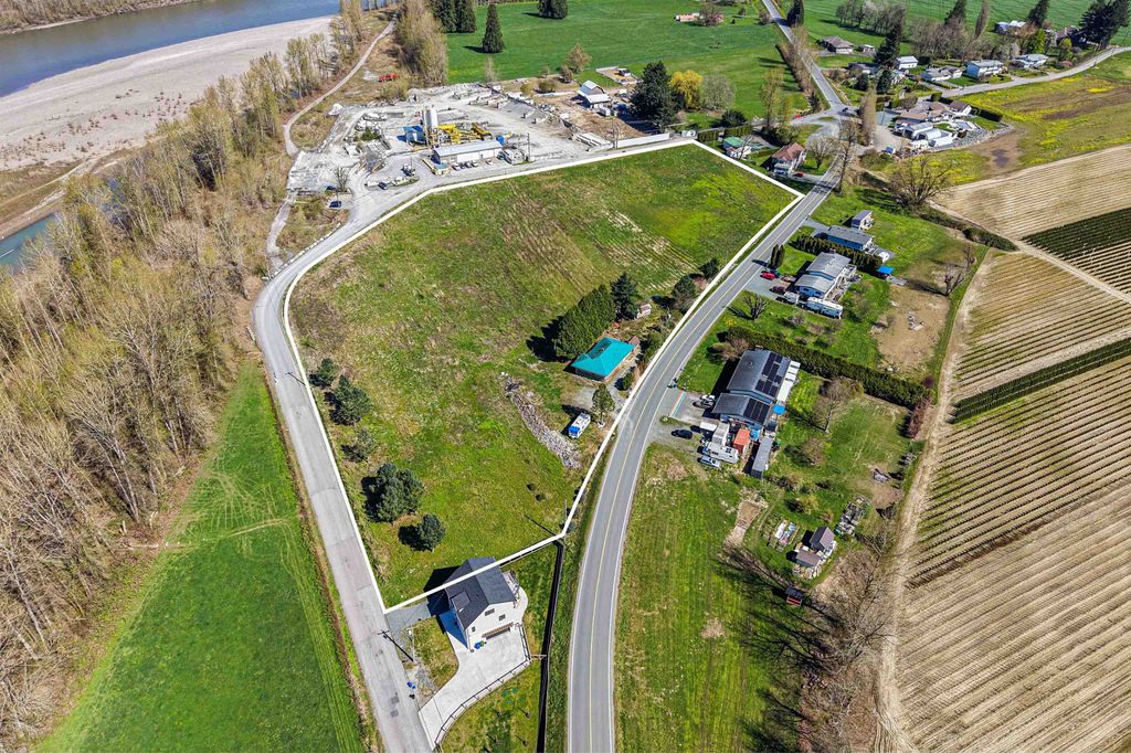 Photo of 10715 Tower Road, Chilliwack, BC V2P 8B9 (MLS # R3110449)