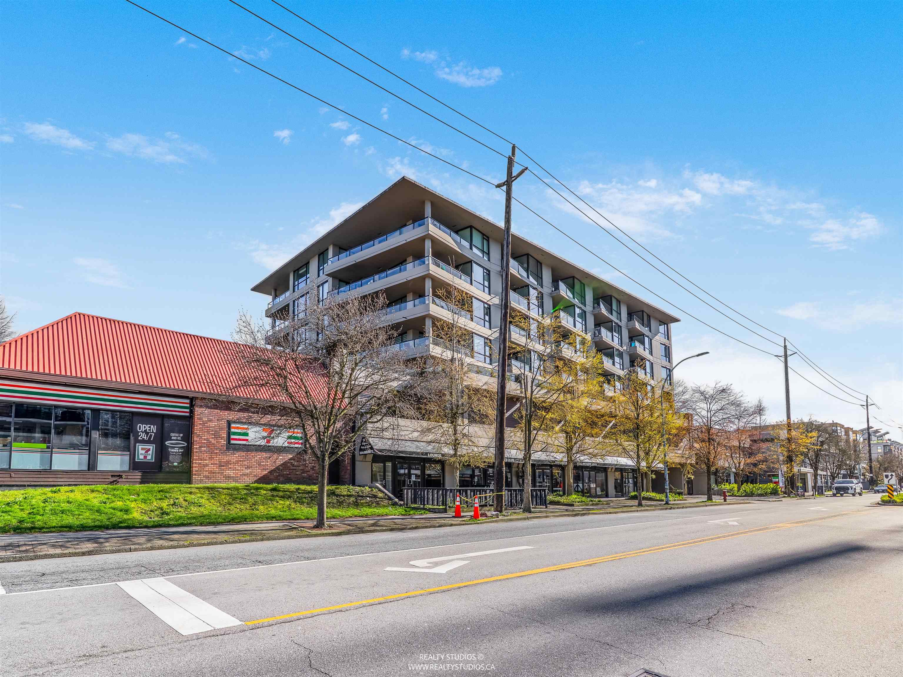 160 W 3rd Street 506