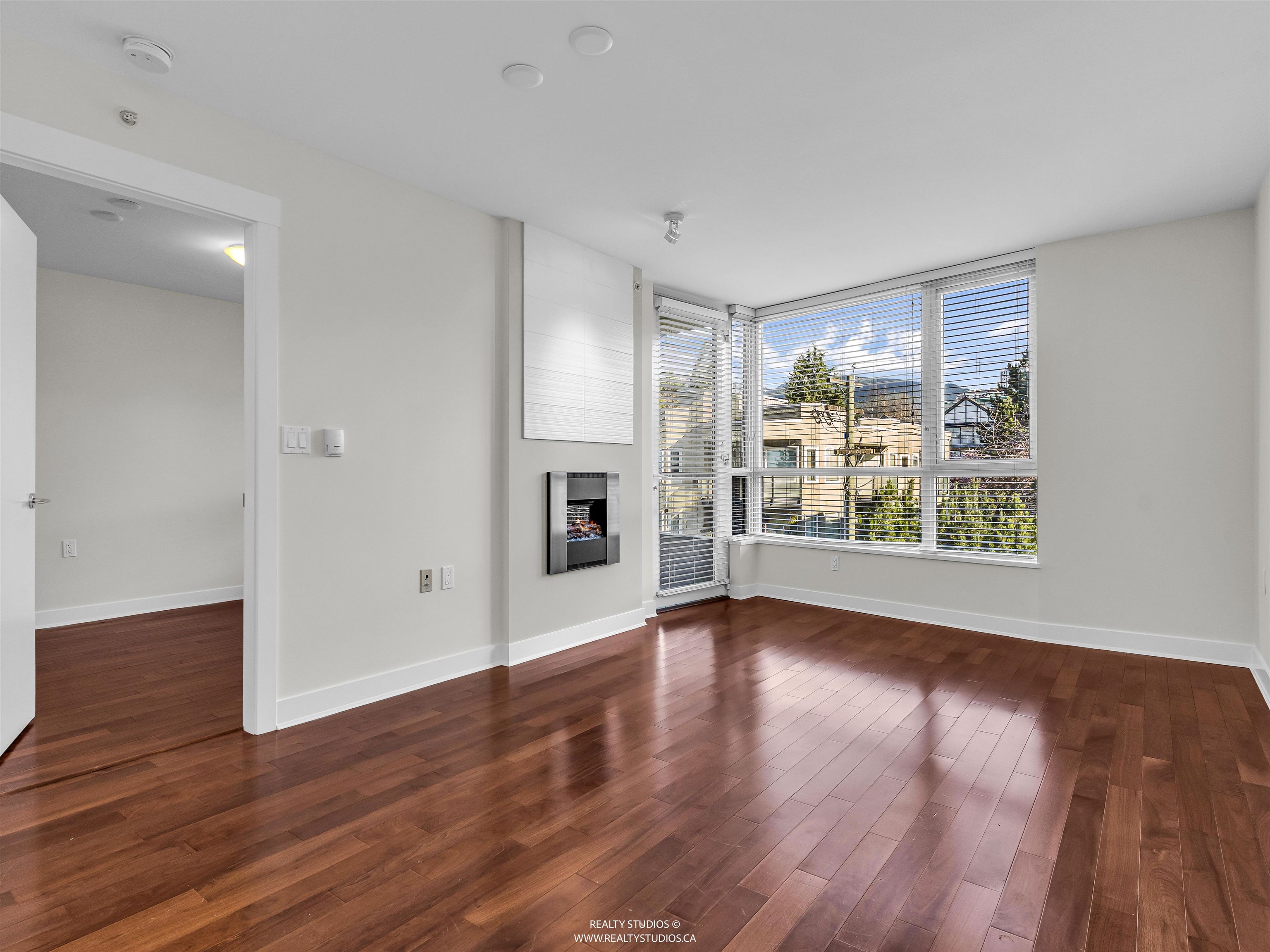 160 W 3rd Street 506