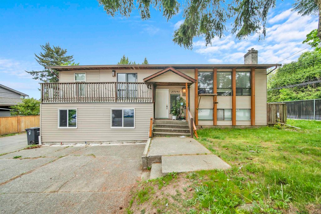 Photo of 27191 28a Avenue, Langley, BC V4W 3A4 (MLS # R3124513)