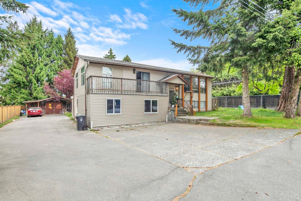 Photo of 27191 28a Avenue, Langley, BC V4W 3A4 (MLS # R3124513)