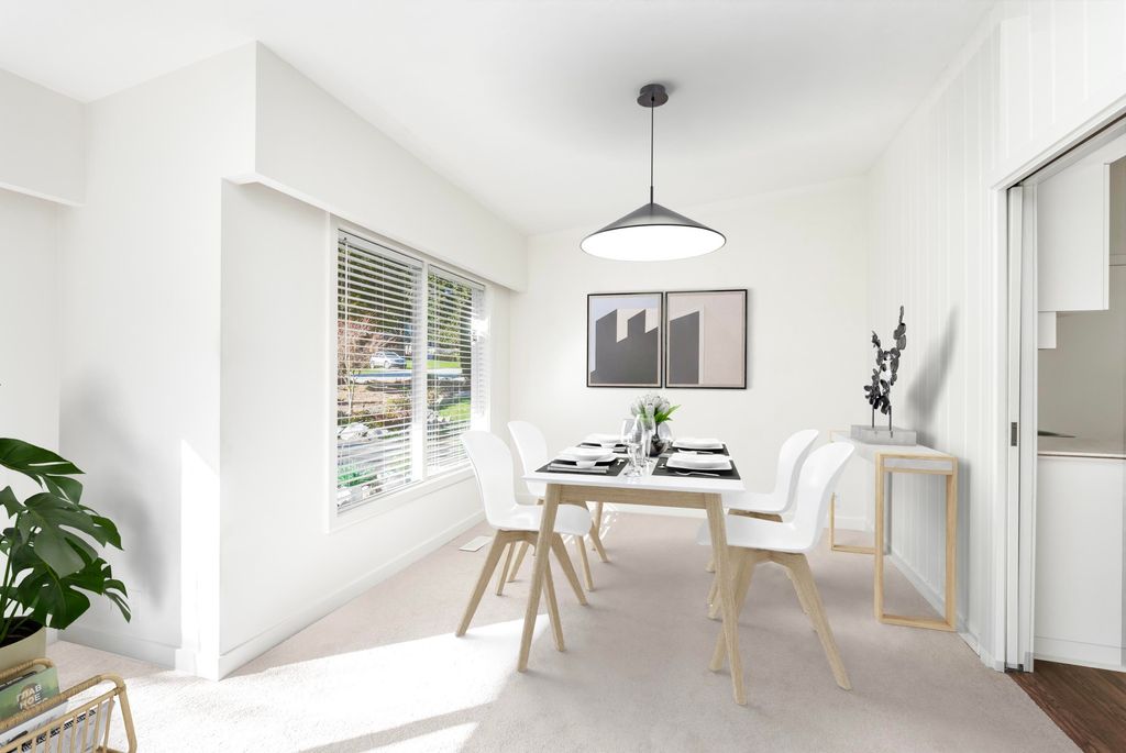 listing image 1100137278742338225