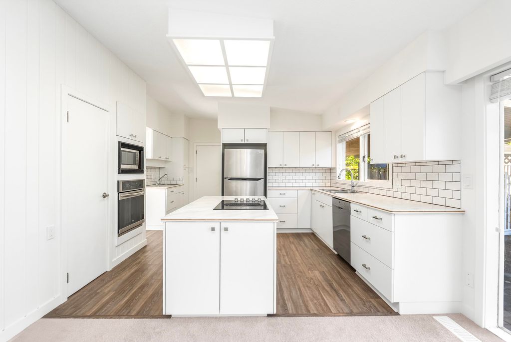 listing image 1105881276896875544