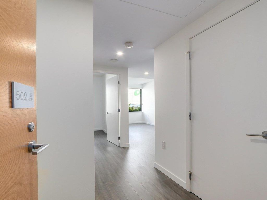 listing image 1108288970847294955