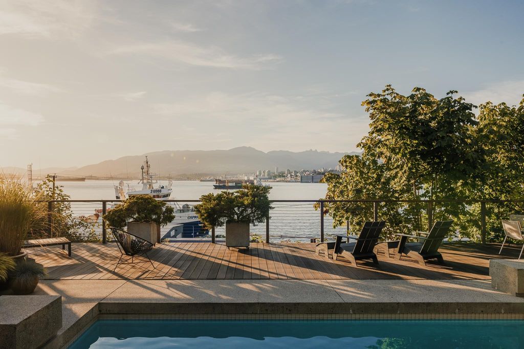 listing image 1100512261489183528