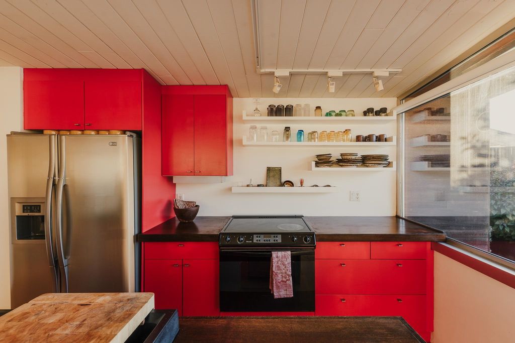 listing image 1102683870871740586