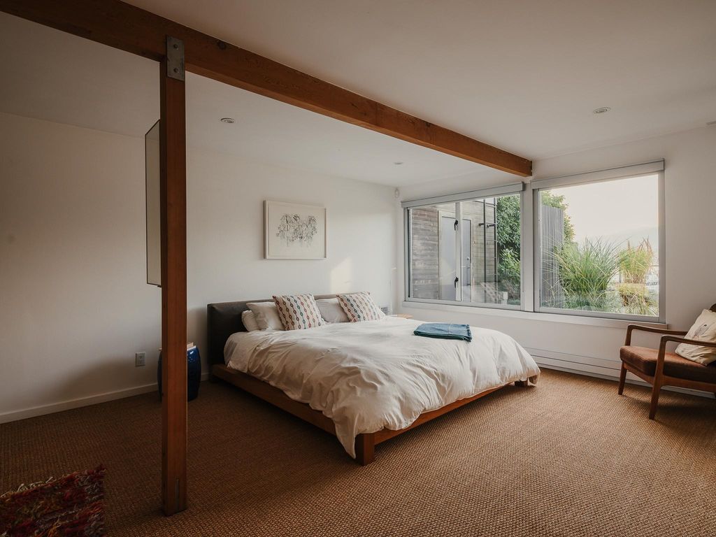 listing image 1100028537190465733