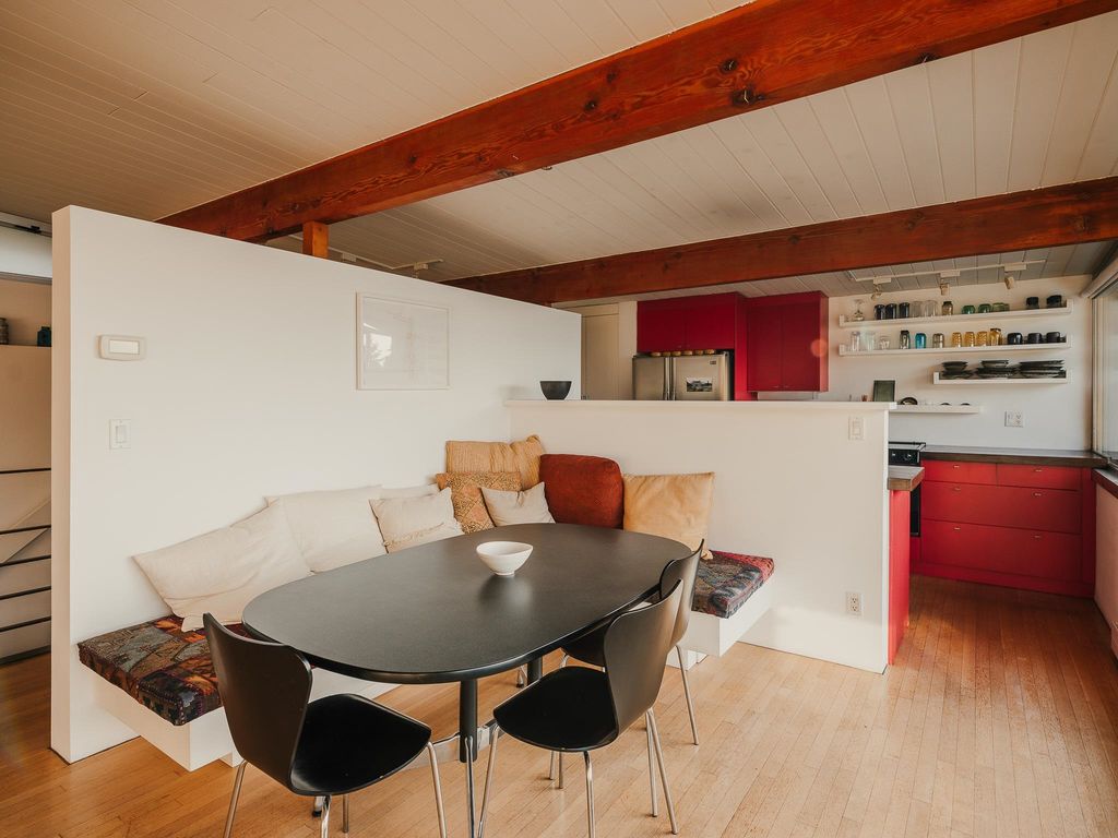 listing image 1105648751239953632