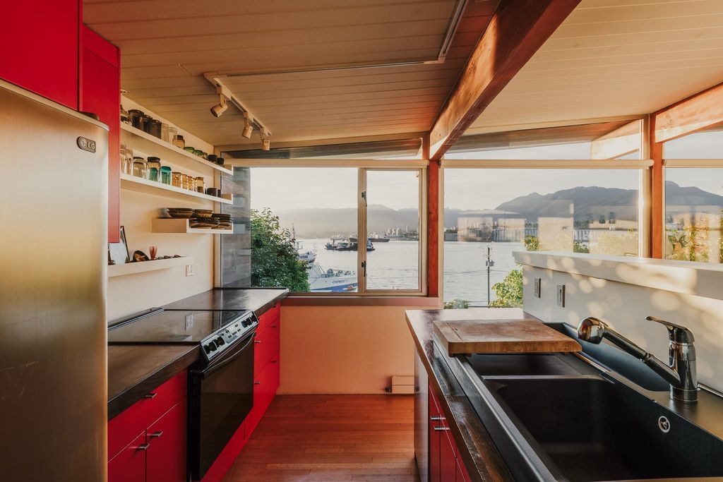 listing image 1100913486786001477