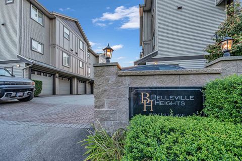 3139 Smith Avenue 8 Burnaby BC V5G 2S8