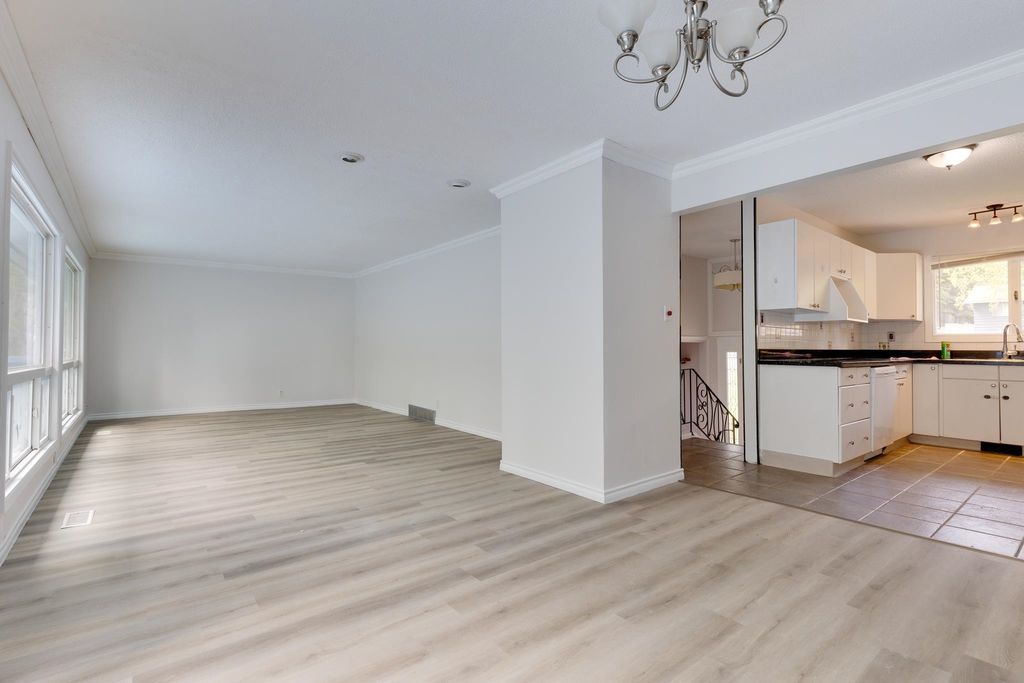 listing image 1109282943909105211