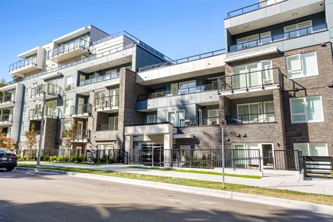 2002 St. George Street 604 Port Moody BC V3H 2E6