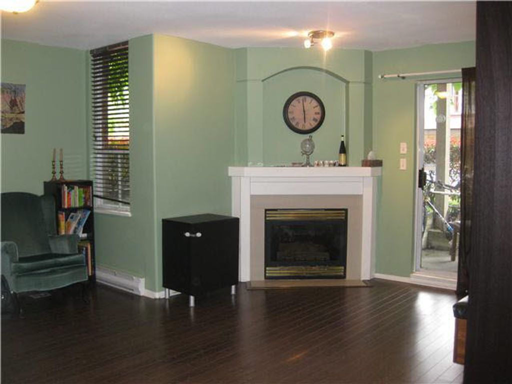 listing image 1108119529309117635