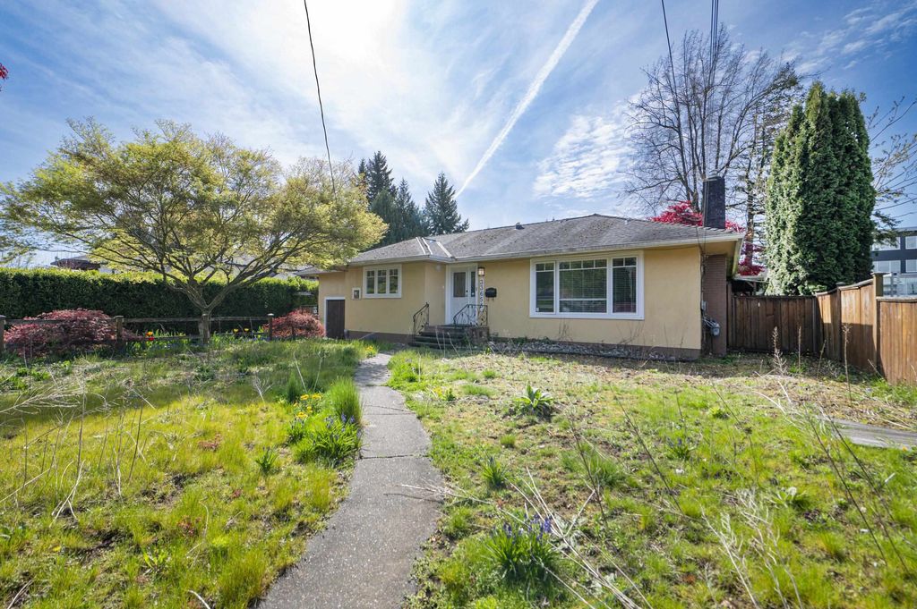 Photo of 33658 Lincoln Road, Abbotsford, BC V2S 1R9 (MLS # R3111238)