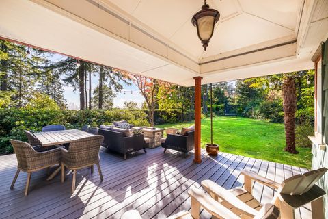 1090 W Keith Road North Vancouver BC V7P 1Y5