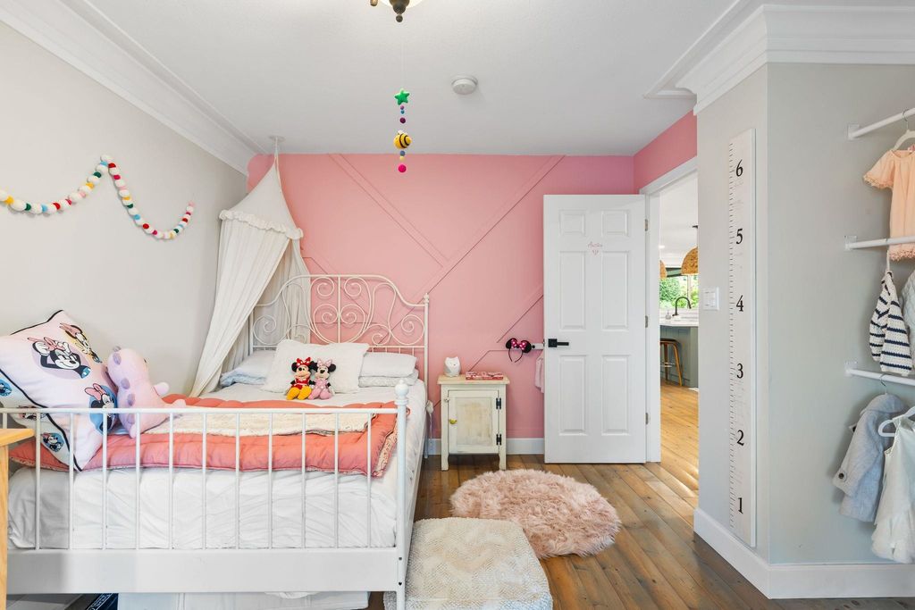 listing image 1109895394842109453