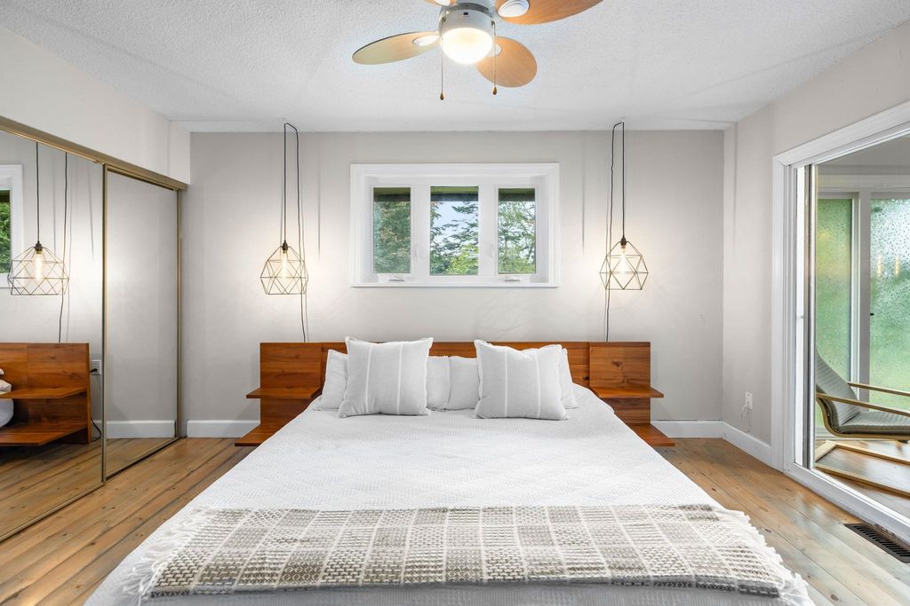 listing image 1106032658594317705