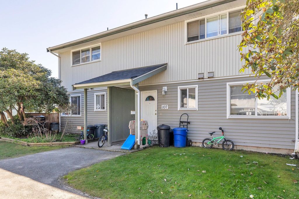 Photo of 45185 Wolfe Road #107, Chilliwack, BC V2P 1V5 (MLS # R3111026)