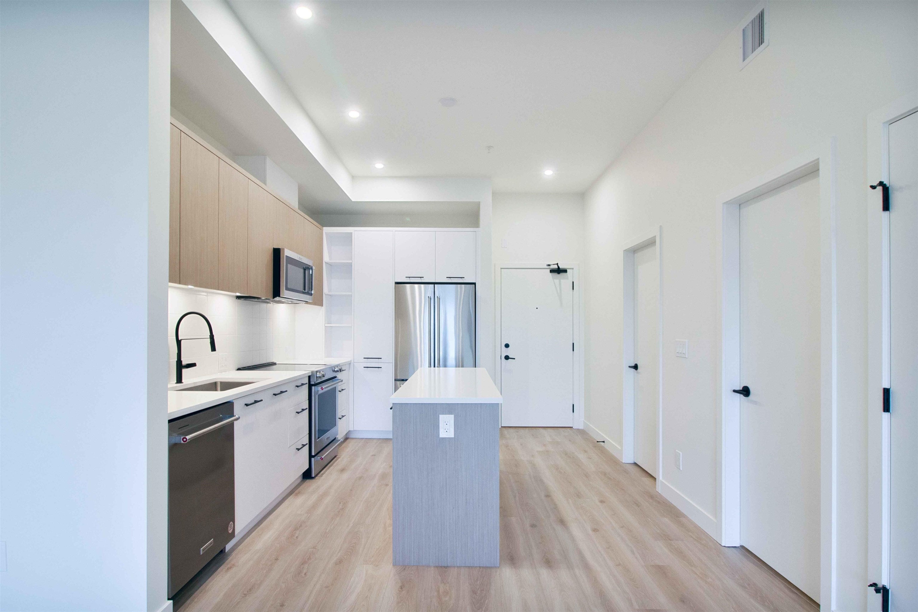 2620 152 Street 411