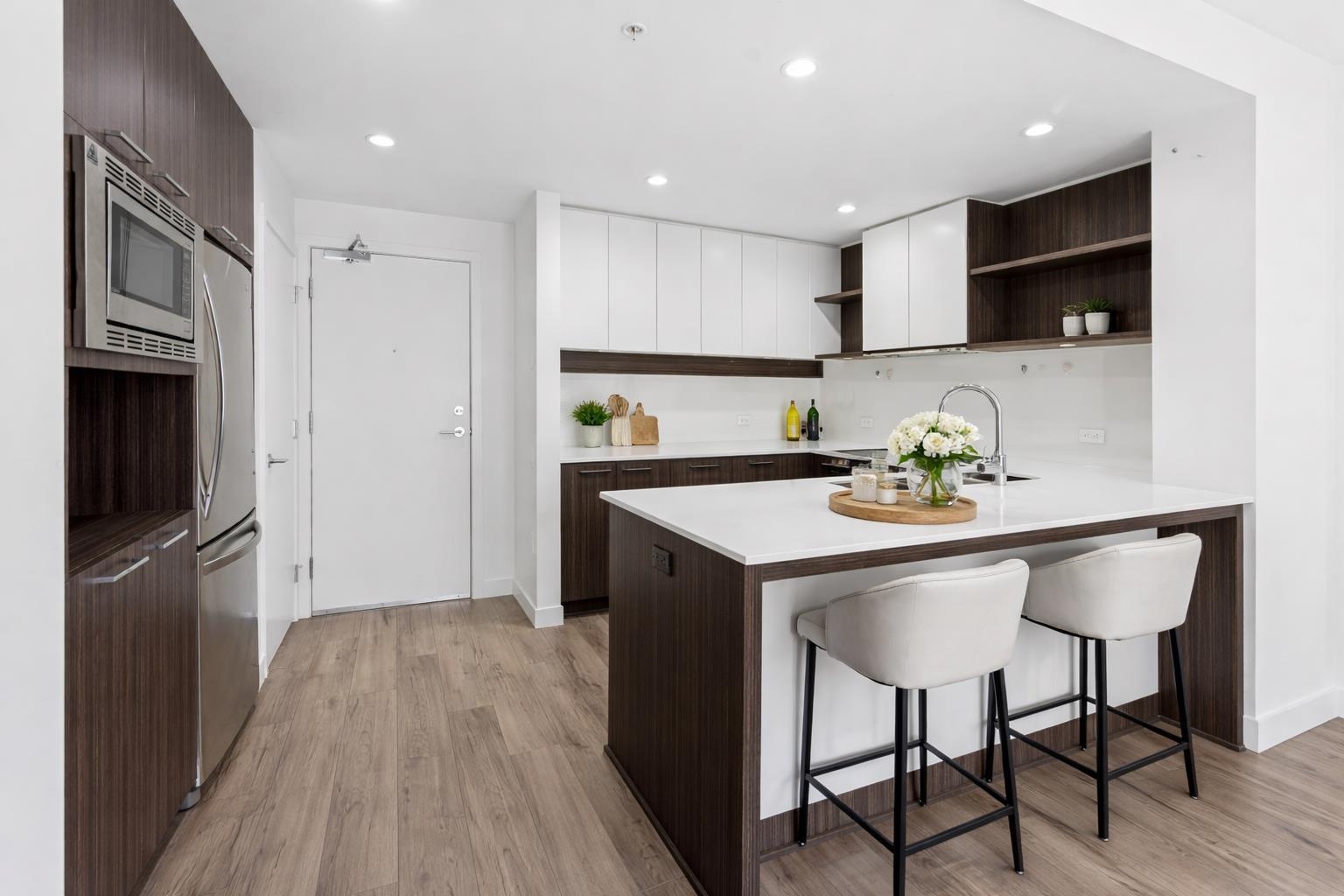 9250 University High Street 209