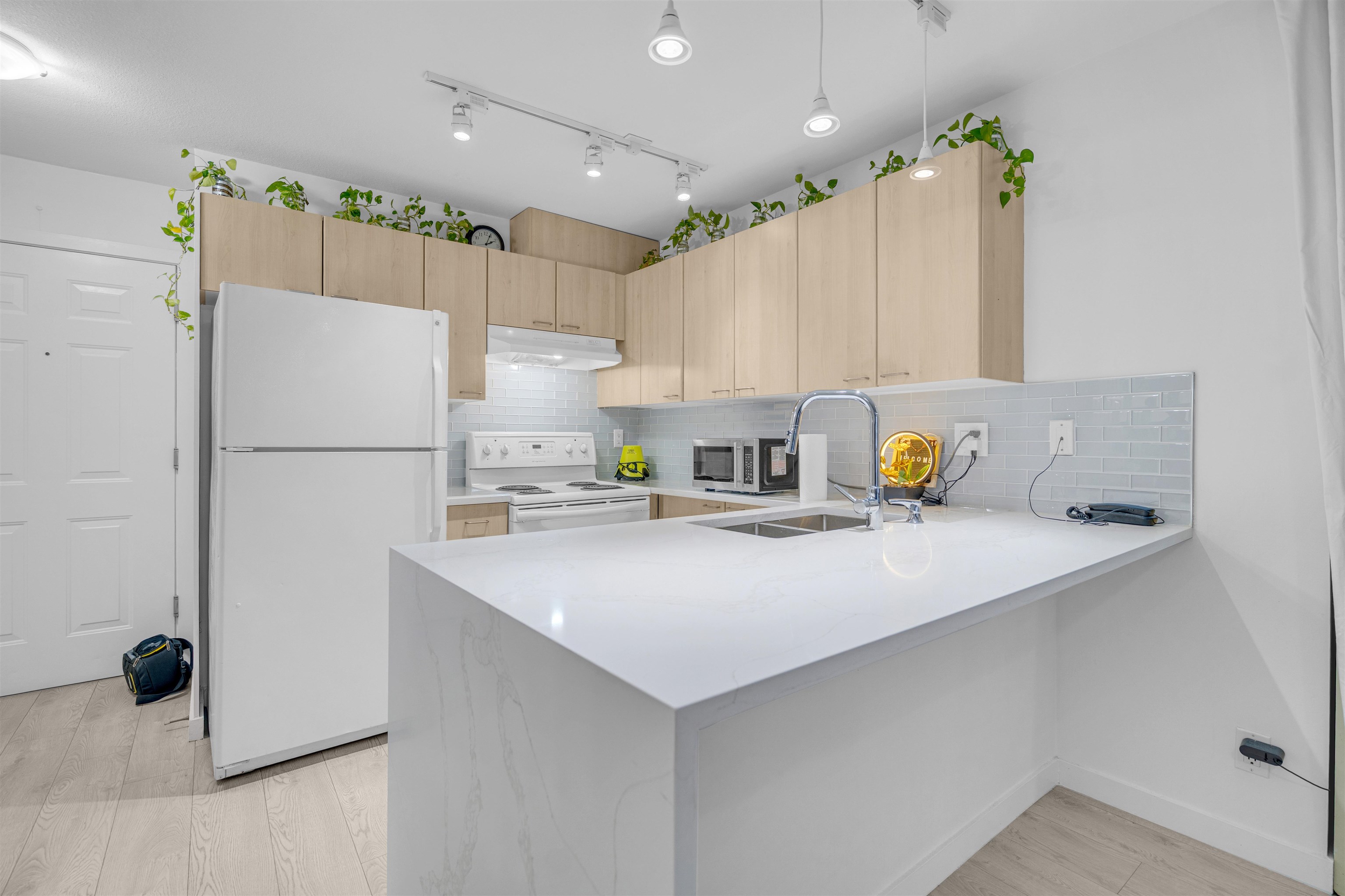 12083 92a Avenue 301