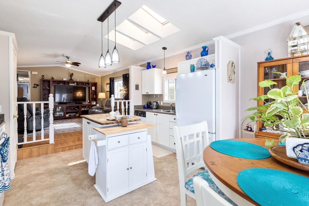 listing image 1103090162433874683