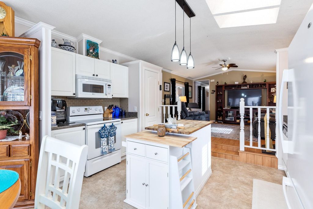 listing image 1106574976694795440