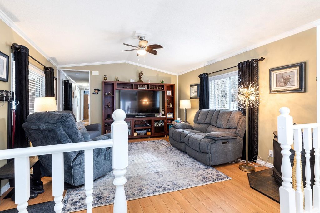 listing image 1105717090600161076