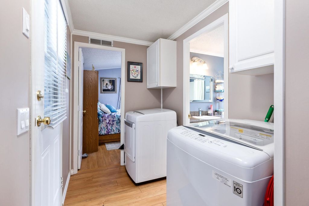 listing image 1108779283064448943