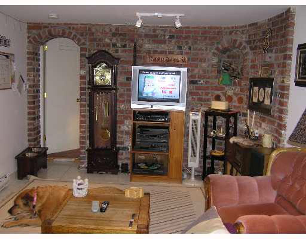 listing image 1105274097387025248