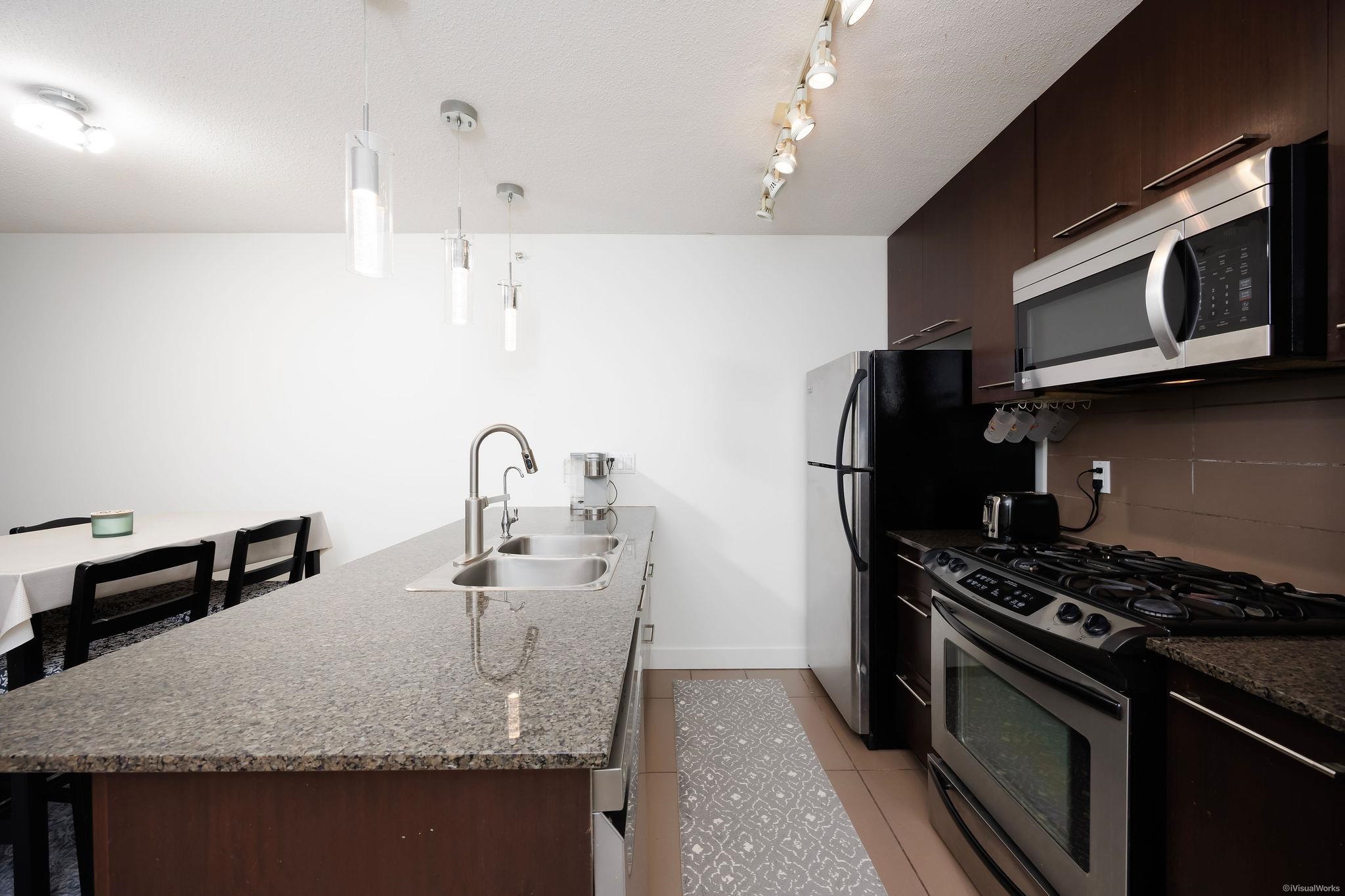 2979 Glen Drive 1103