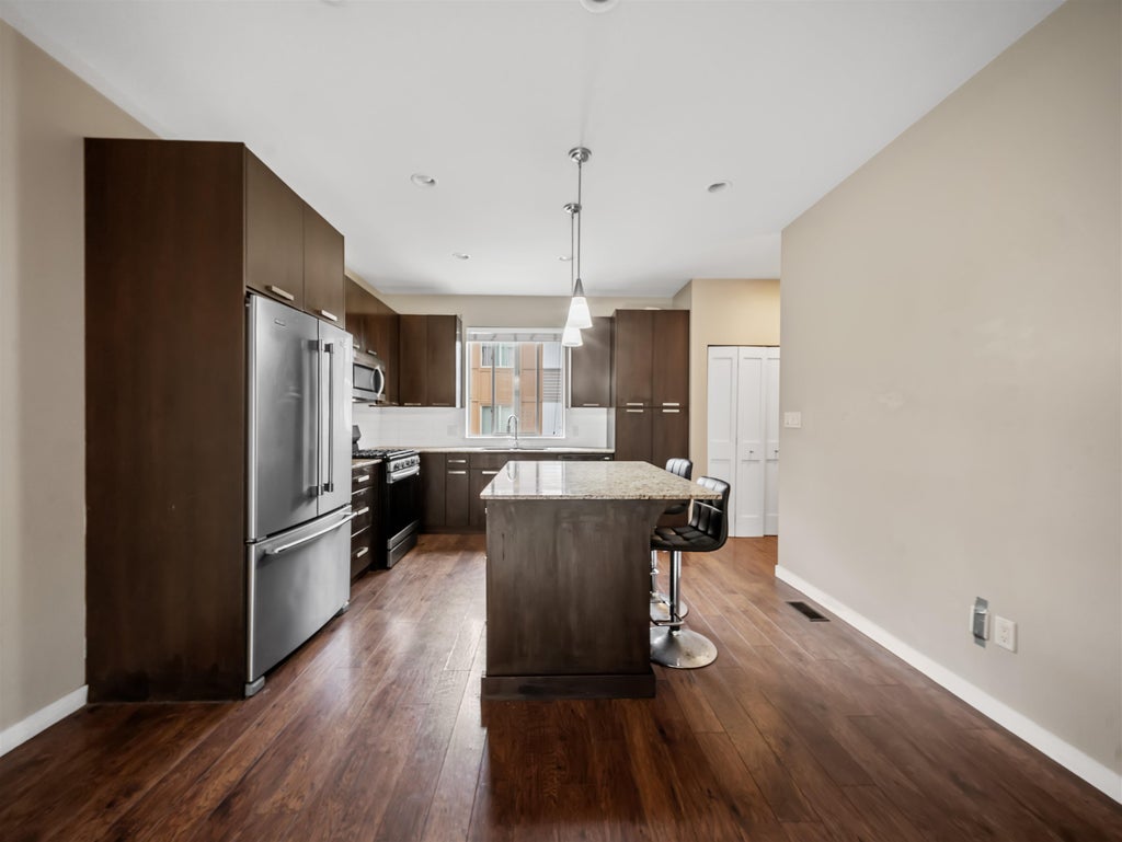 Photo of 34248 King Road #40, Abbotsford, BC V2S 0B1 (MLS # R3153734)