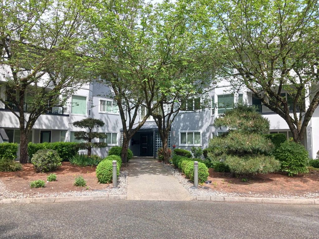 Photo of 2700 Mccallum Road #224, Abbotsford, BC V2S 6X9 (MLS # R3126042)