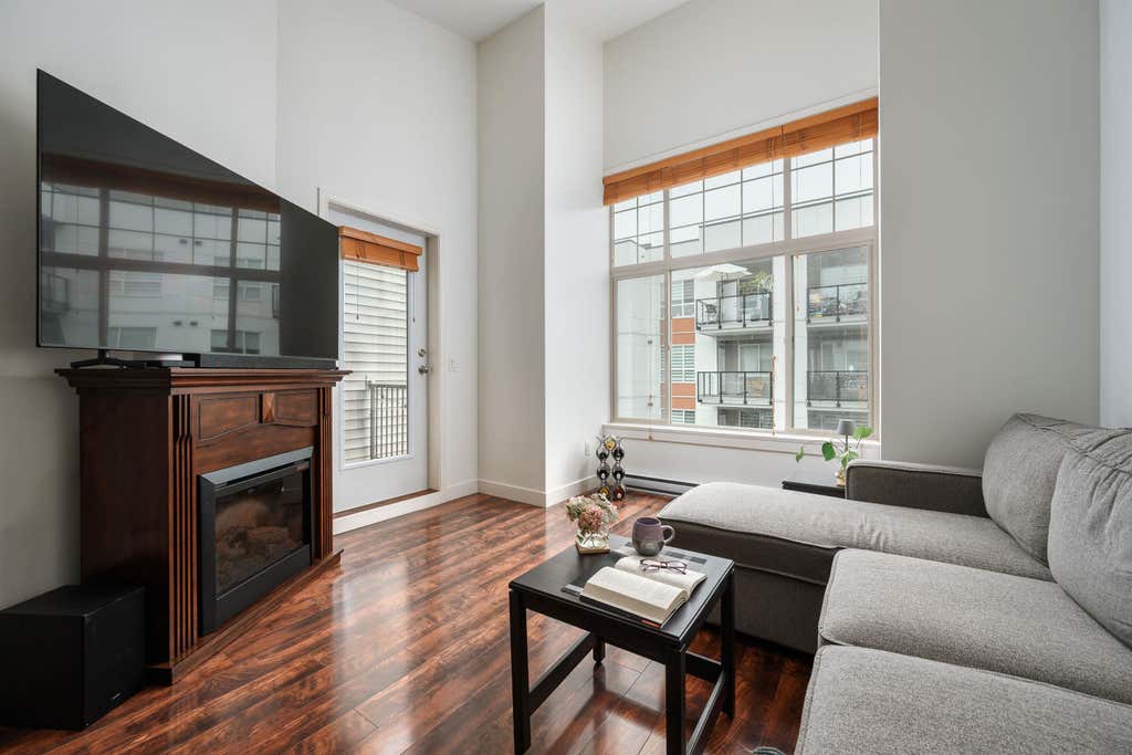 Photo of 11887 Burnett Street #414, Maple Ridge, BC V2W 6P6 (MLS # R3150909)