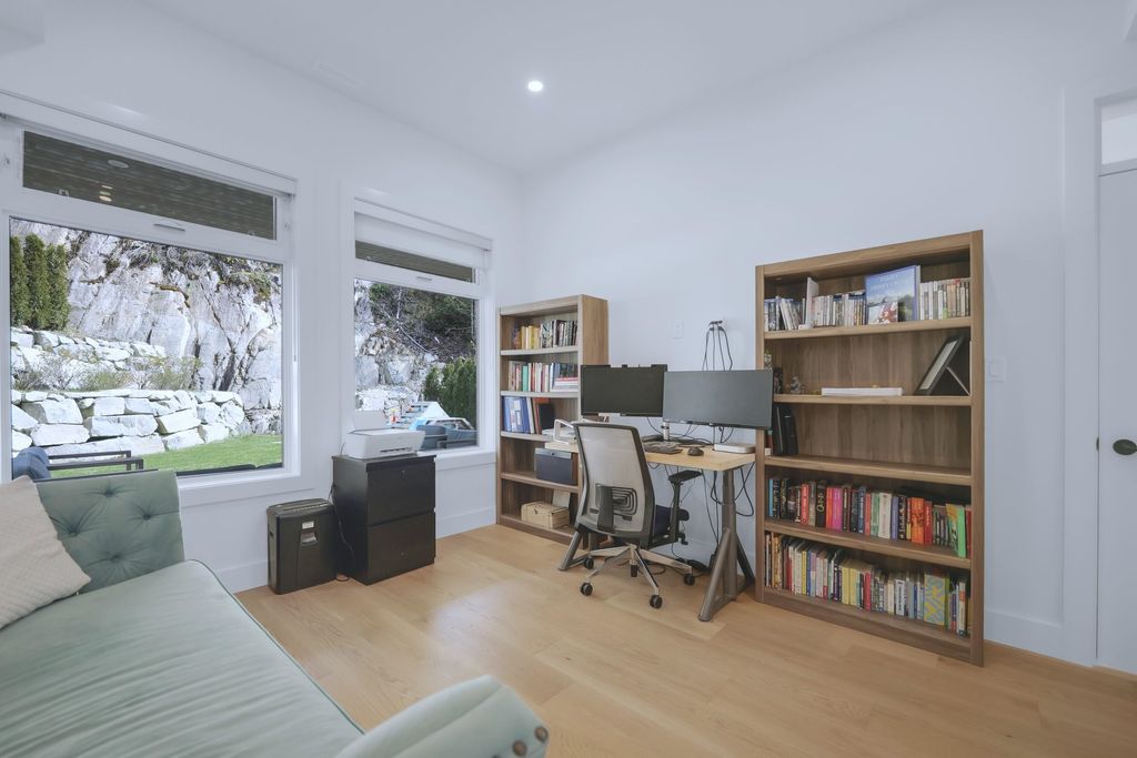 listing image 1105212805826360196