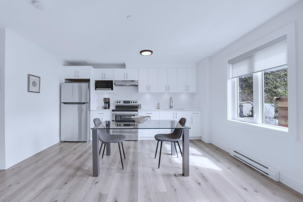 listing image 1103016855837480635