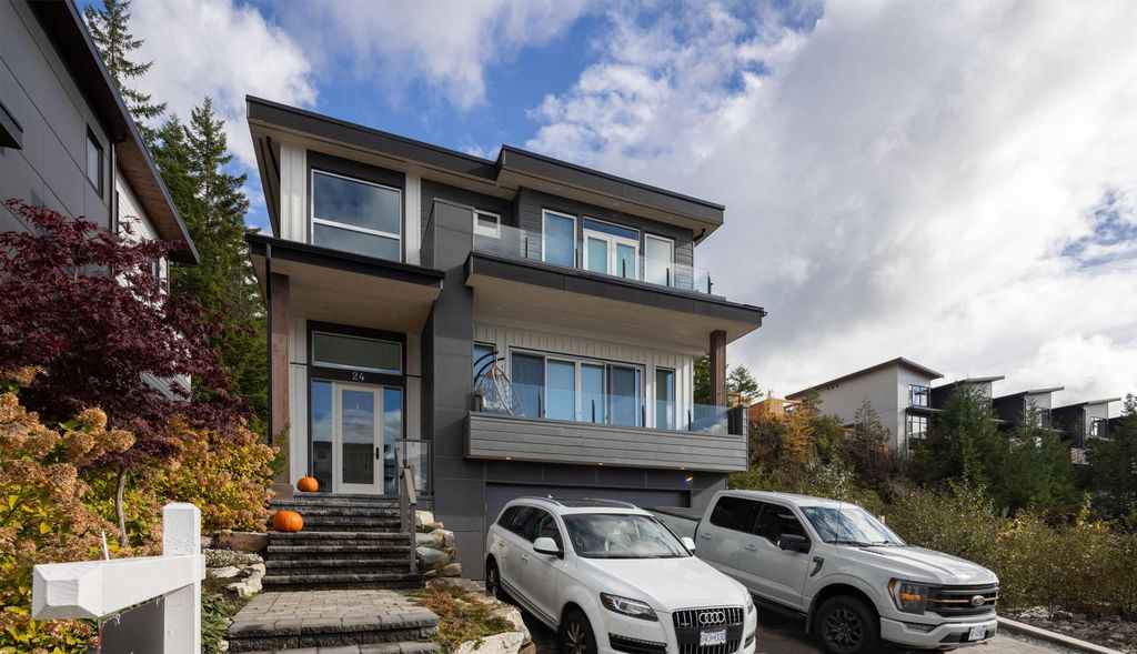 listing image 1103359111845992202