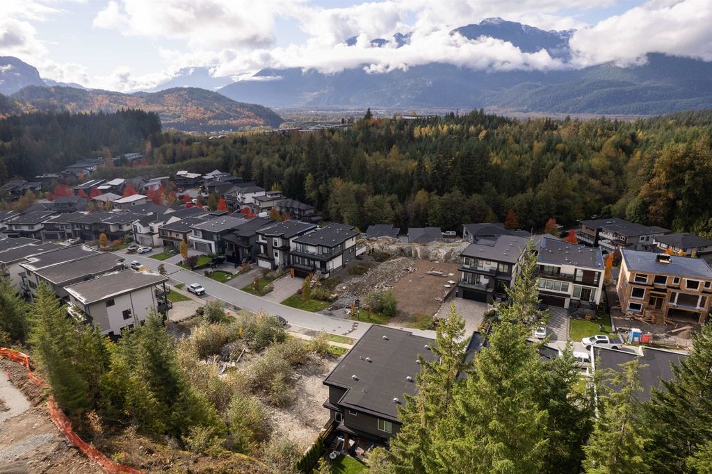 listing image 1103537857377181363