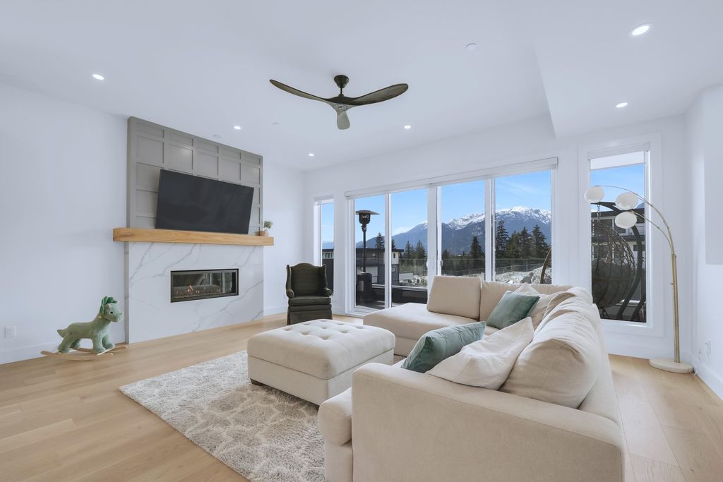 listing image 1109528256925676025